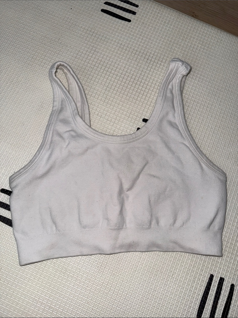 Alo sports bra